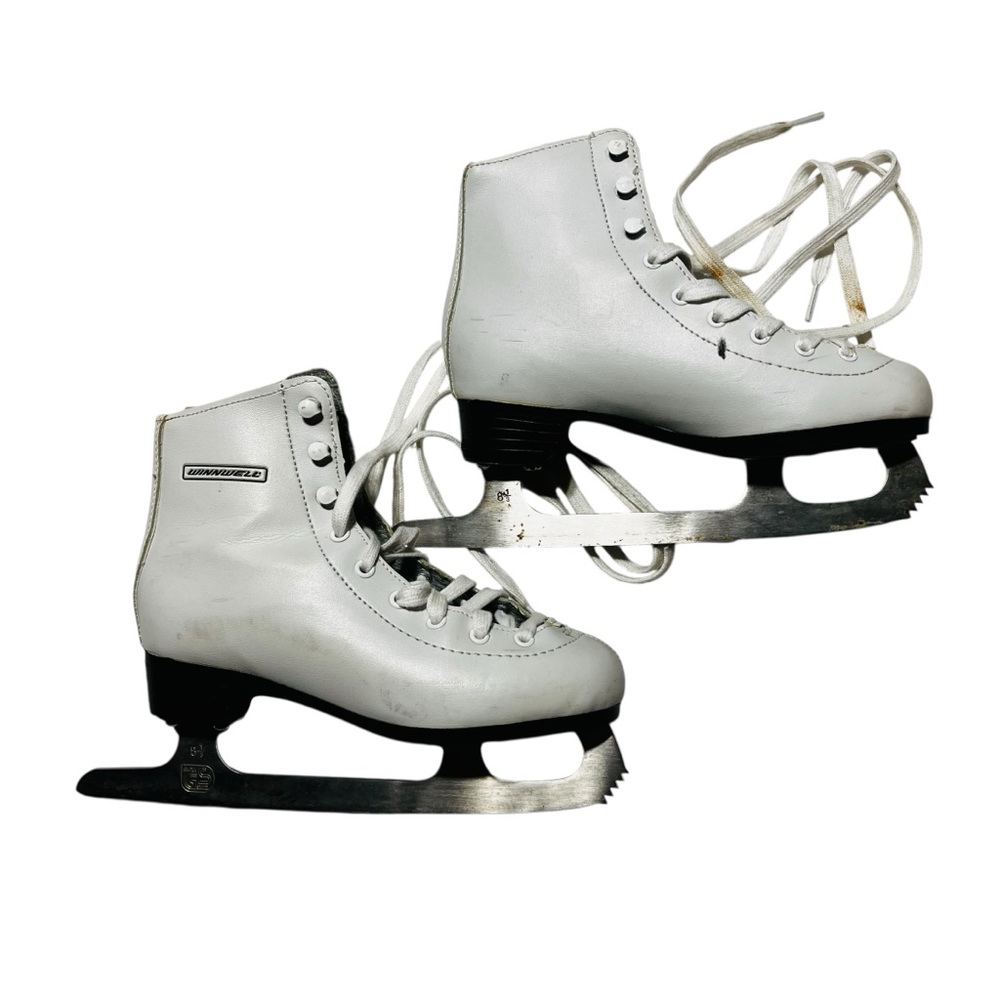 Winnwell White Ice figure Skates youth size 2